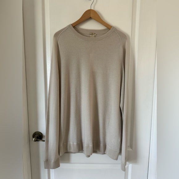 Massimo Alba NWT Luxury Men’s 100% Cashmere sweater XXL.taupe/crème color. $995 - Picture 14 of 15